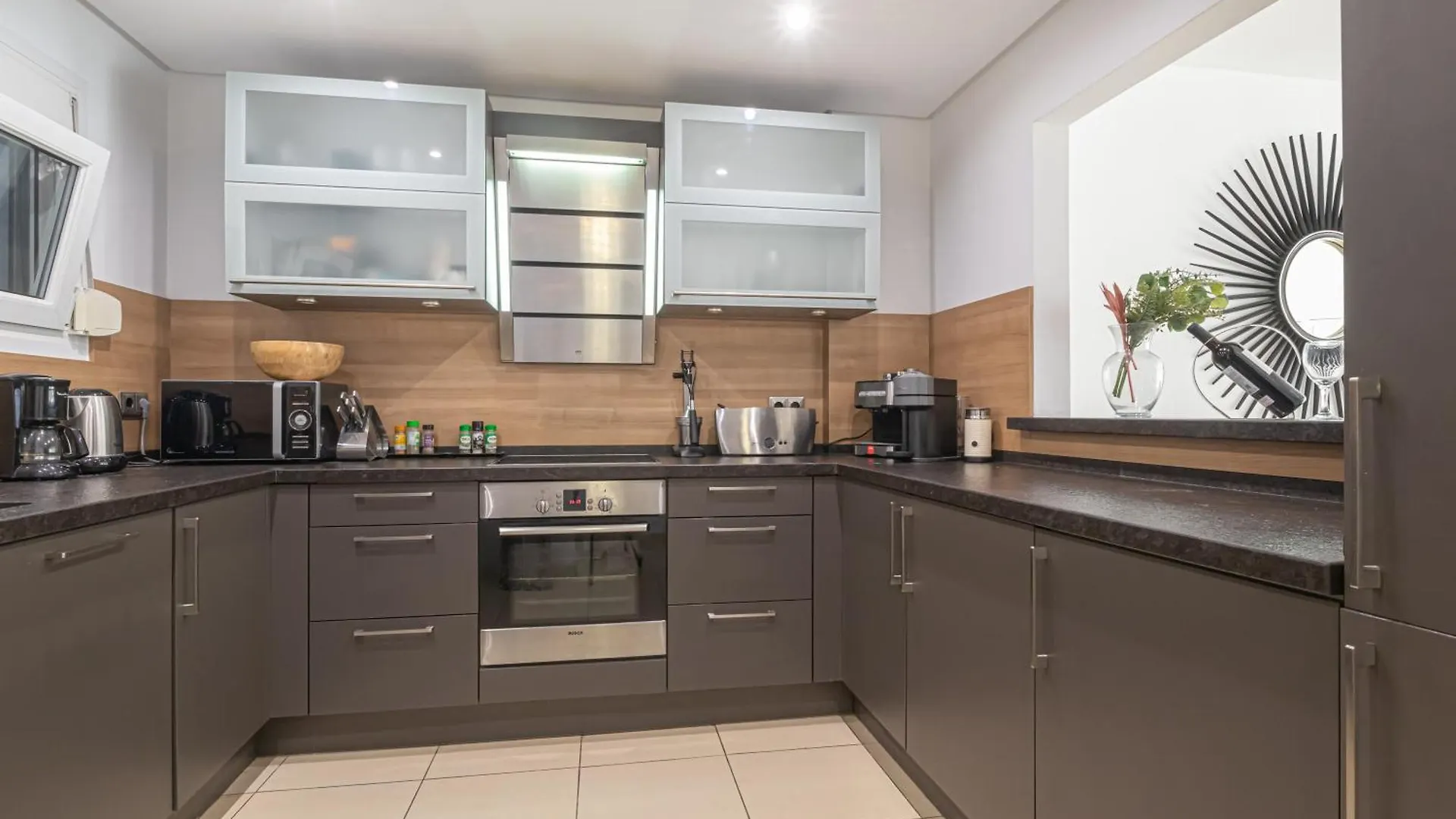 Puerto Banus Near La Sala By The Sea - Happy Rentals Marbella Appartement