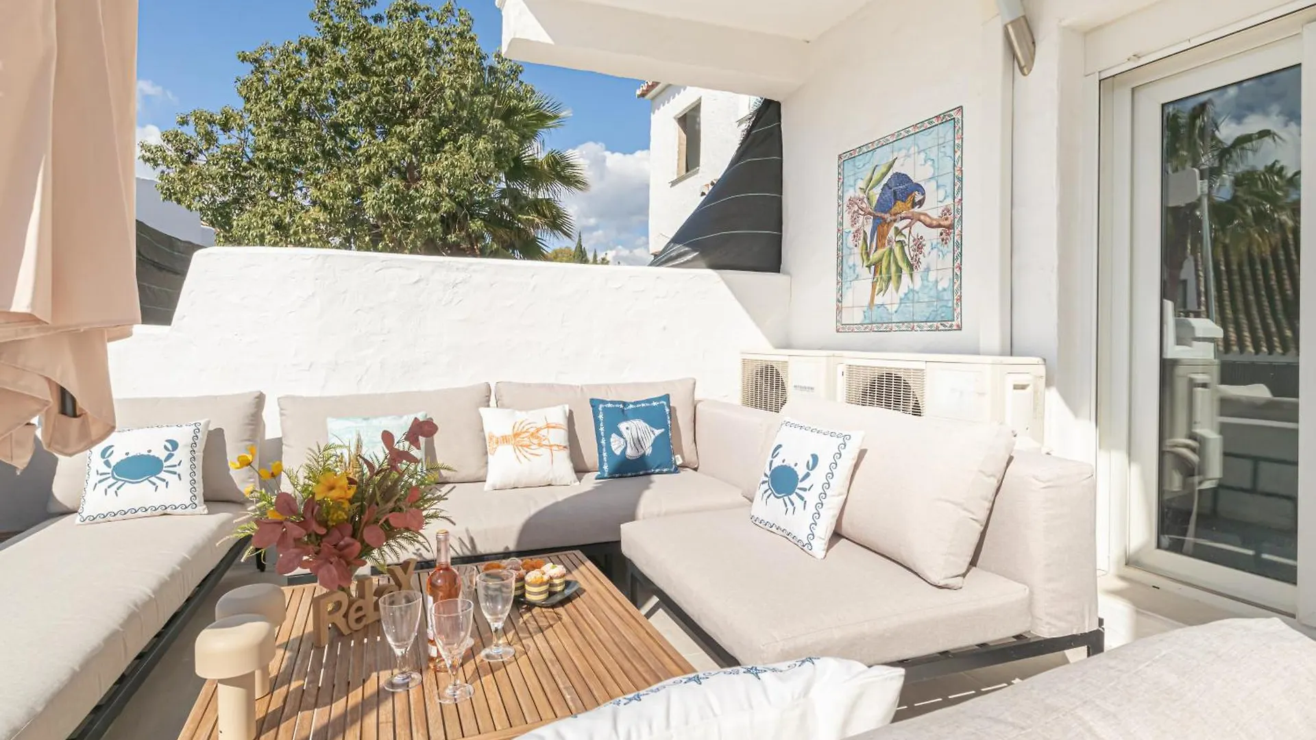 Puerto Banus Near La Sala By The Sea - Happy Rentals Marbella Appartement